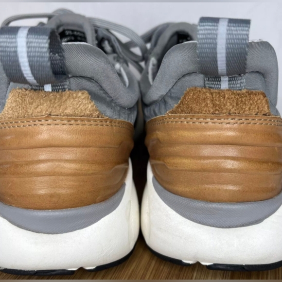 Johnston Murphy XC4® TR1-Luxe Hybrid Grey Nubuck Sneakers Size 9M New MSRP $185 - Picture 4 of 6